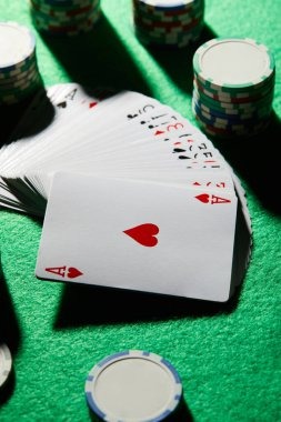 sett Teen Patti live table with three-card poker gameplay